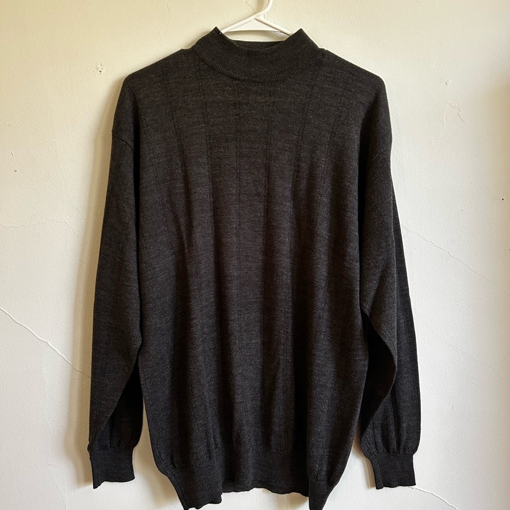 *Excellent Pre-Owned* Raffi Italian Merino Wool Mock Turtleneck Sweater for Men